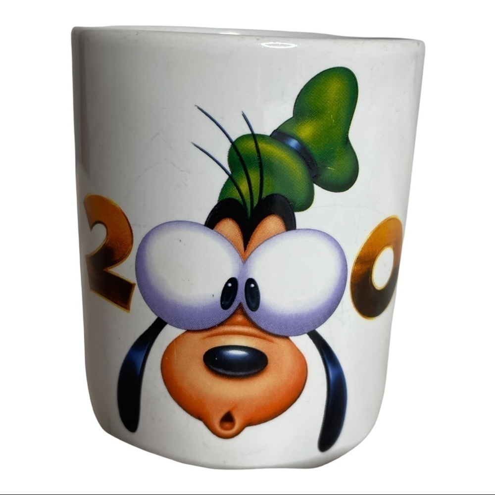 LAST CHANCEโ DISNEY 2000 GOOFY MUG